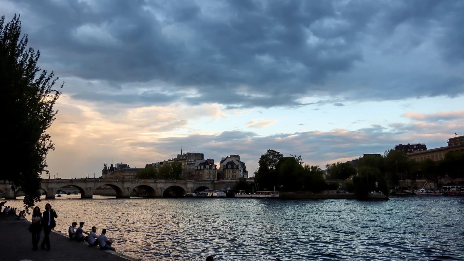 Pont Neuf over the Seine in Paris at sunset, photographed August 17, 2022